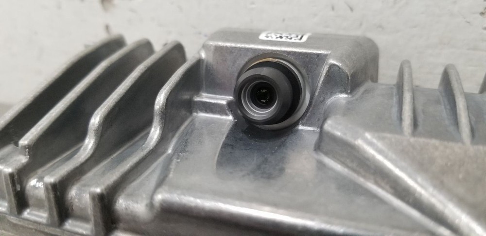 24 CHEVY SILVERADO 2500 FRONT FACING CAMERA WINDSHIELD MOUNTED 85654961