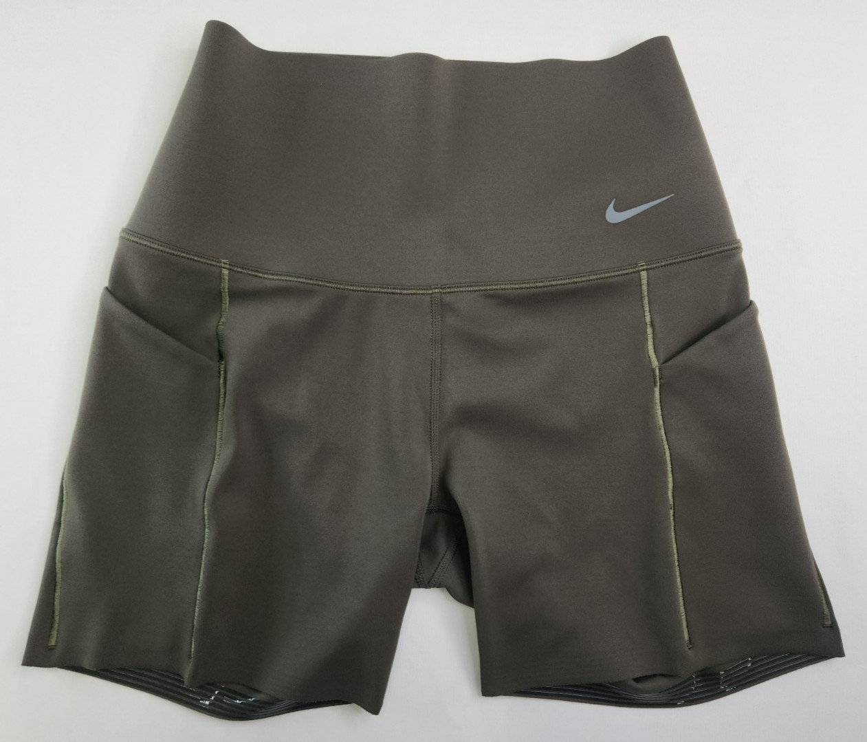 Nike Universa Womens Olive Gree High Rise Medium Support 5" Biker Shorts Size S