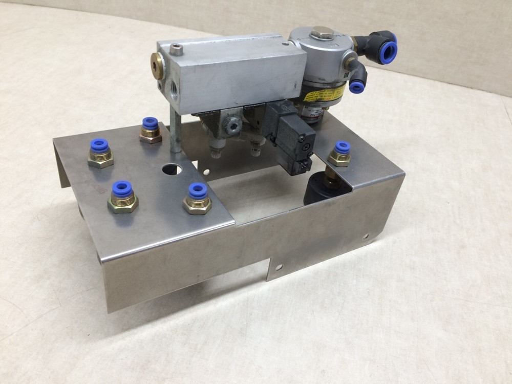 SMC Precision Regulator Assembly EIR202-F02 from a Giesecke Devirent Banknote