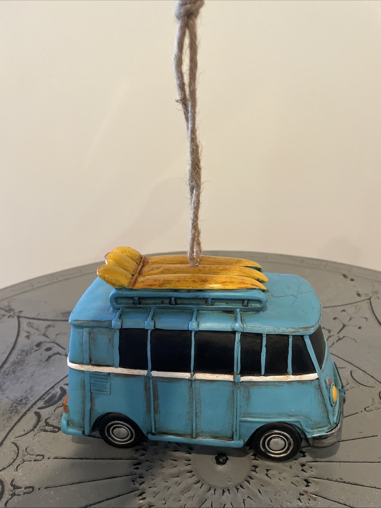 Vacation Time Bus Birdhouse
