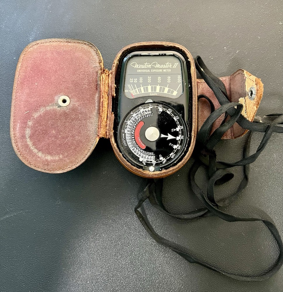 Weston Master II Universal Exposure Light Meter Model 735 Leather Case, UNTESTED