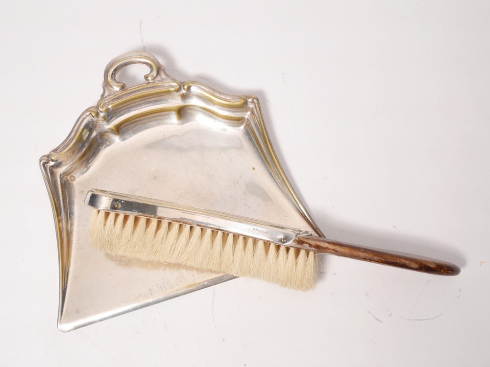 Dust Pan & Brush, Celtic Quality Plate