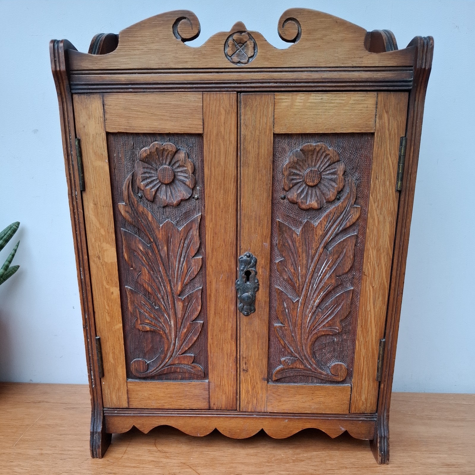 Vintage Antique Edwardian Arts and Crafts Wooden Smokers Cabinet 2 Drawers 32cm