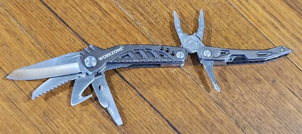 Workzone Multi-Tool Folding Pliers Knife Screwdrivers – ALDI 2022 – Used