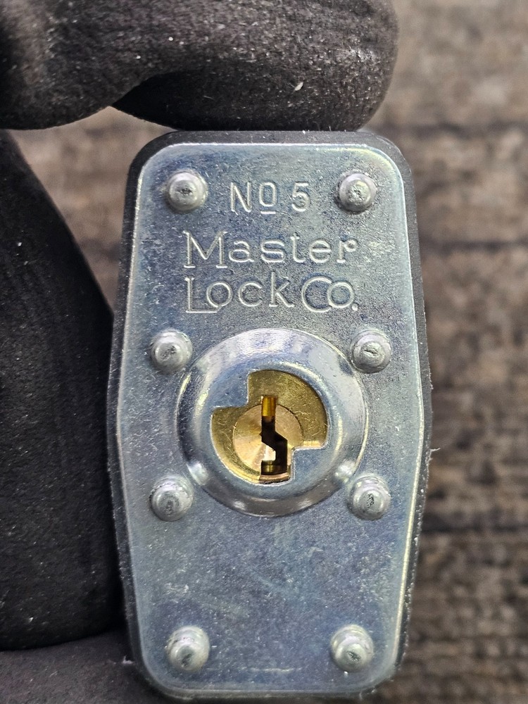 Master Lock 5KA-A445 2" Laminated Keyed Alike Laminated Padlock