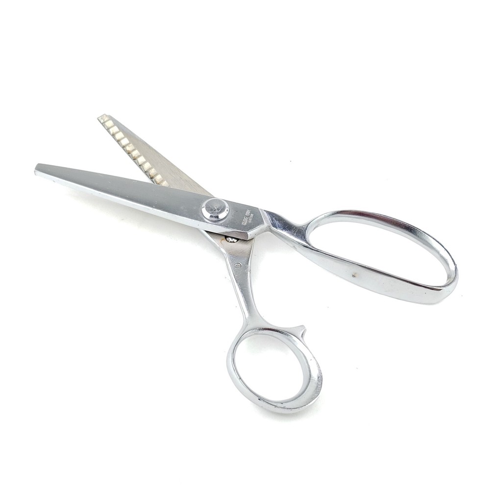 Vintage Sure Cut Pinking Shears Scissors Zig Zag Pattern Self-Adjusting Japan