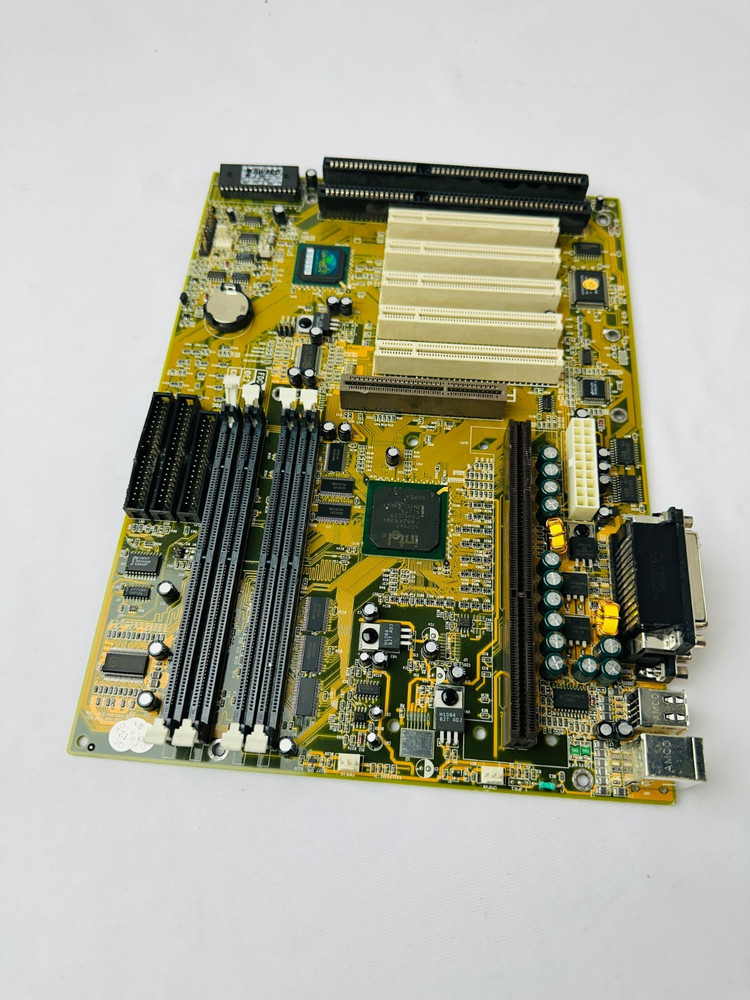Soyo SY-6BA Motherboard