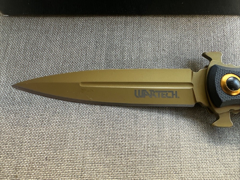 8" Gold Pocket Dagger