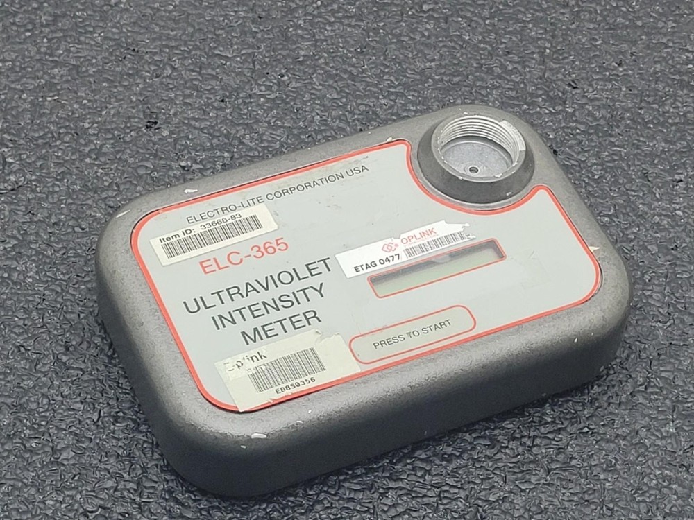 ELC-365 ULTRAVIOLET INTENSITY METER SENSOR HEAD powers up