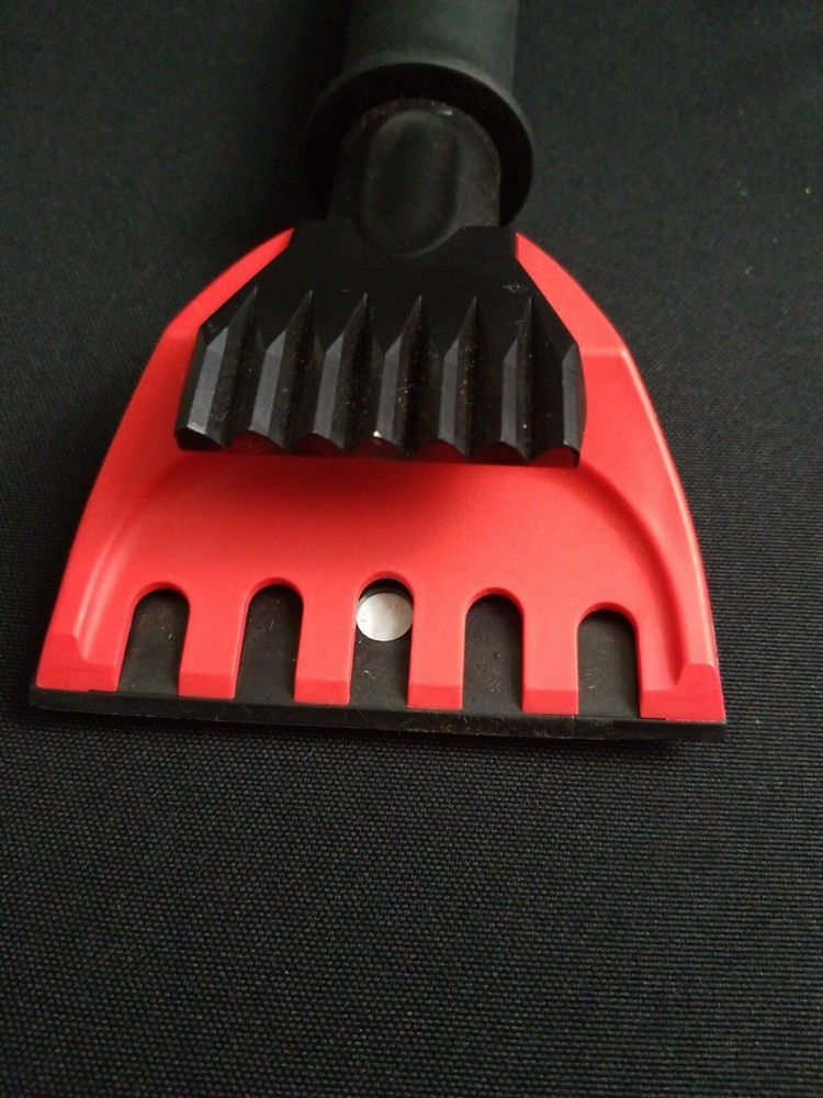 Subzero 11" Polar Vortex Ice Scraper, Black/Red