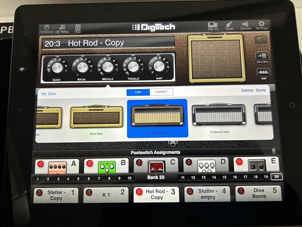 DigiTech iPB-10 with 4th gen iPad Multi-Effects Guitar Pedalboard