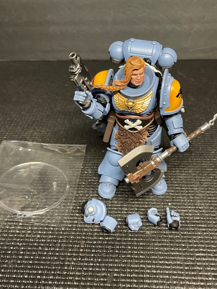 Joytoy Warhammer 40k Space Marines Space Wolves Claw Pack Logan Ghostwolf