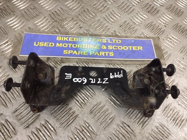 KAWASAKI ZZR600 E seat bracket 1999 model