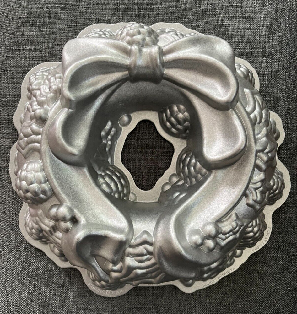 Nordic Ware Holiday Wreath Pan