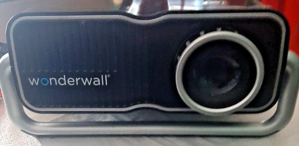 Wonderwall Home Theater Projector - Works!