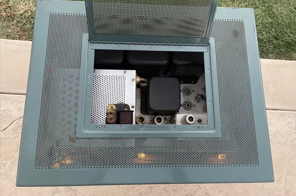 Vintage Heathkit TX-1 Apache Tube Ham Radio Transmitter