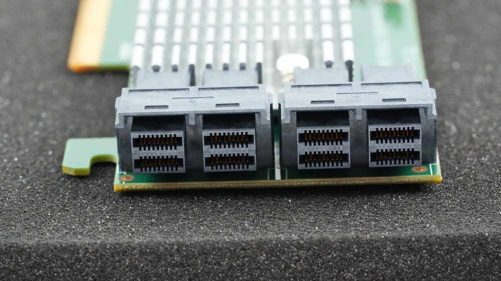 HighPoint RocketRAID 840A Pcie 3.0 x8 6Gb/s Sata Raid Host Bus Adapter