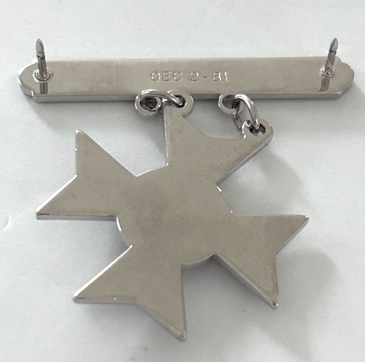 Vintage USMC Rifle Sharpshooter Badge Medal 1981 Silver-Tone Military Award