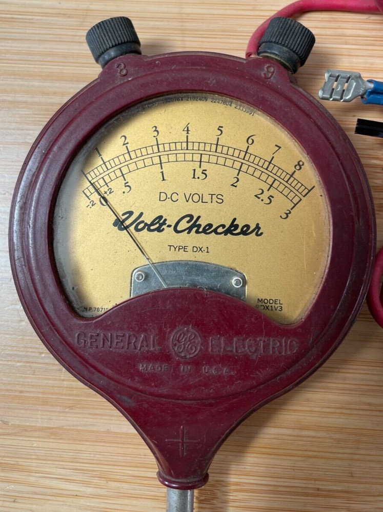 GE Volt Checker Type DX-1 Voltmeter Dk Red Bakelite 80X1V3