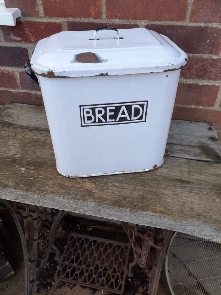 ENAMEL BREAD BIN, DISTRESSED / PLANTER