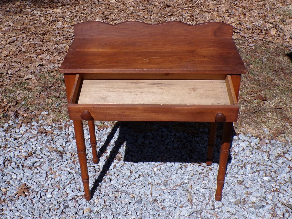 Vintage Maple Country Farmhouse Console Server Dressing Table Writing Desk