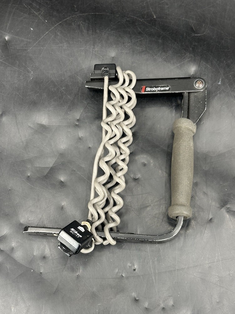 Stroboframe Quick Flip 350 Flash Bracket With Nikkor Hot Shoe Connector