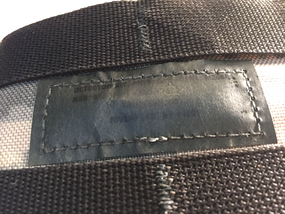 US Army Molle ll Pouch w/ side Pockets and hard plastic inside liner