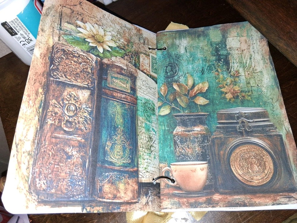 Vintage Elegance Junk Journal Scrapbook