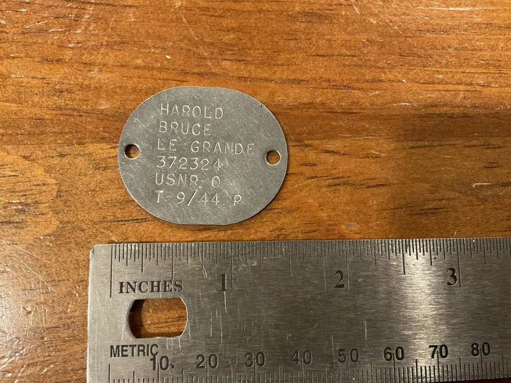 ORIGINAL WWII USN DOG TAG