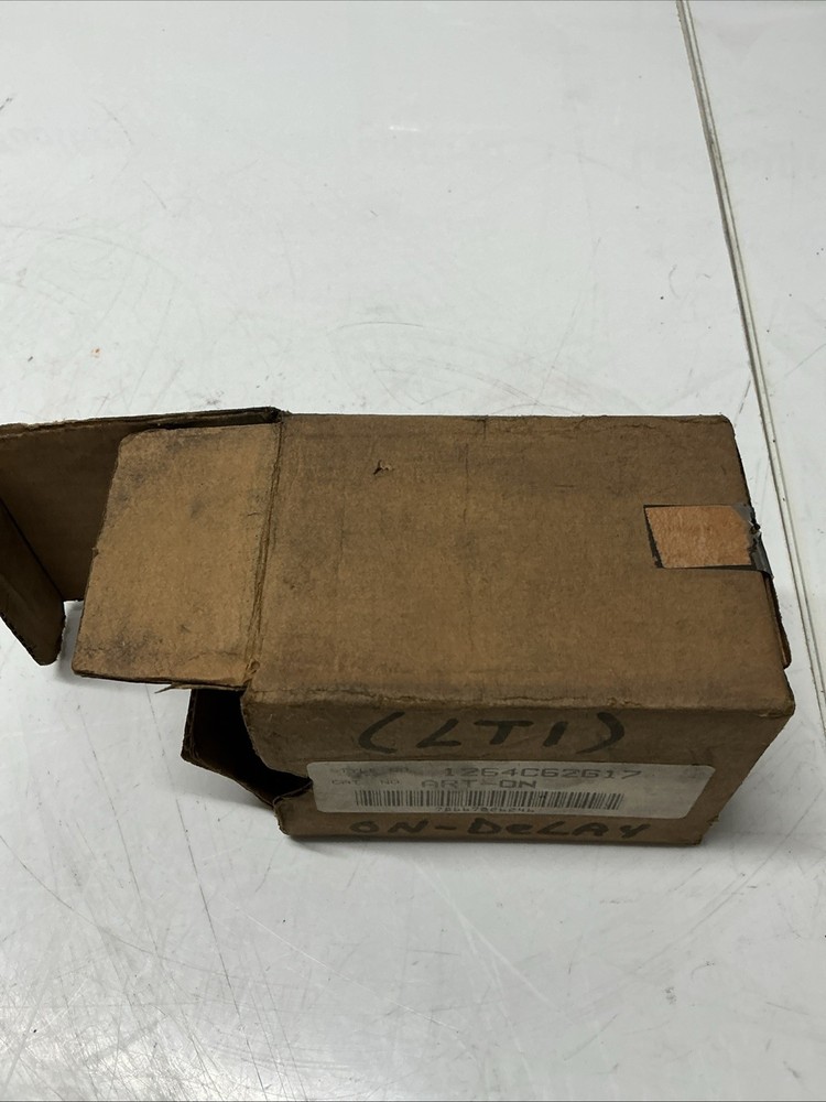 WESTINGHOUSE ART-ON SOLID STATE TIMER 1-30 SEC. RANGE 1264C62G17. W-814