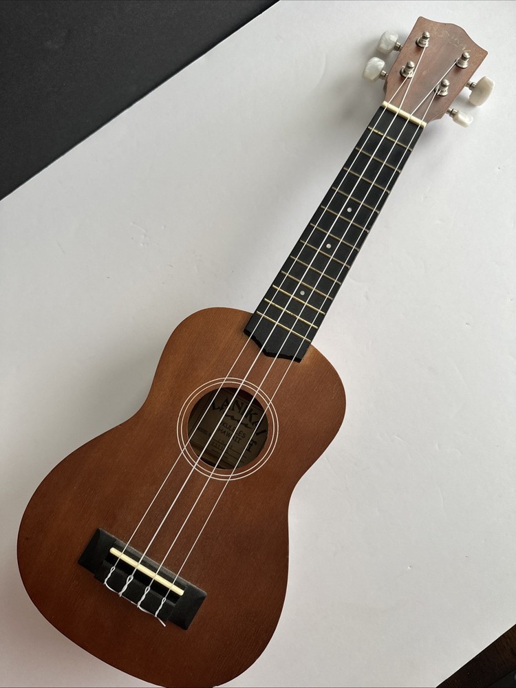Lanikai LU-11 Ukulele Extra Strings