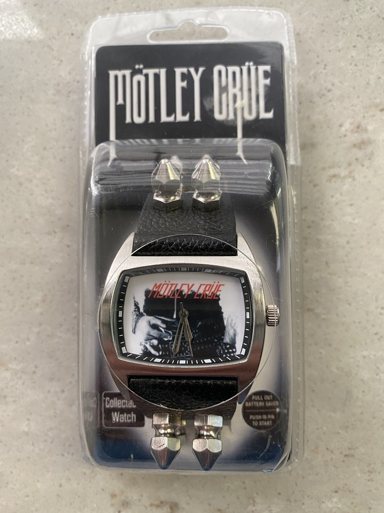 BRAND NEW SEALED MOTLEY CRUE SPIKED WATCH 2002 MOTLEY CRUE TOURING, INC