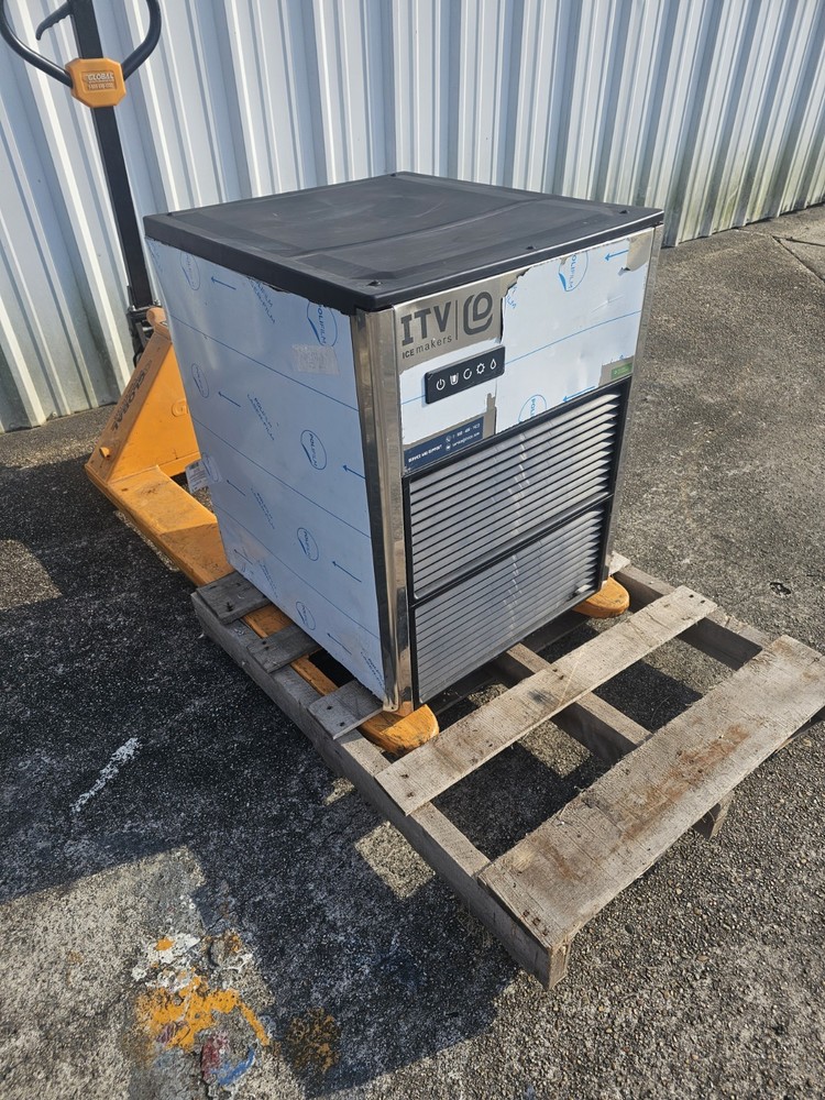 ITV IQN 700 Ice Maker 22" Ice Queen Nugget Ice Machine