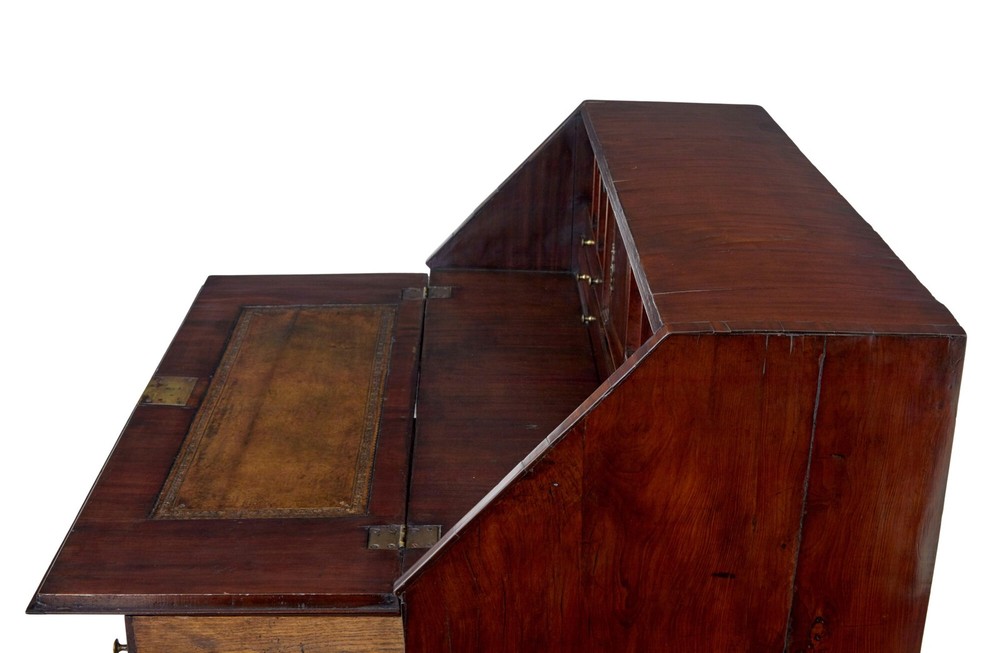 LATE 18TH CENTURY GEORGIAN WALNUT BUREAU