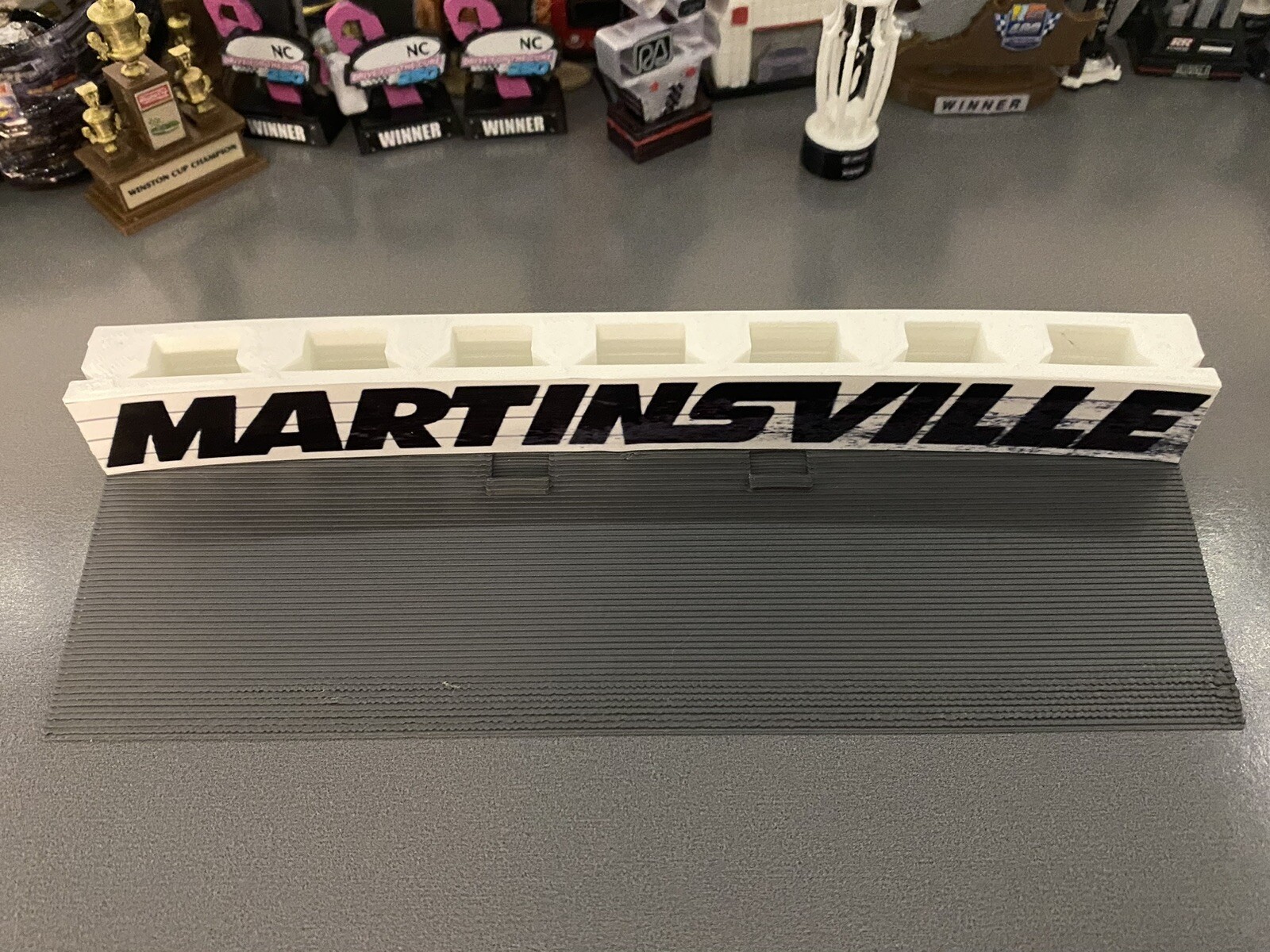 Nascar Cup Ross Chastain Wall Ride Die Cast Display 1/64 Martinsville Track
