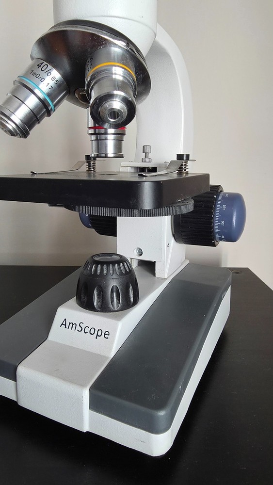 AmScope Portable Student Compound Microscope