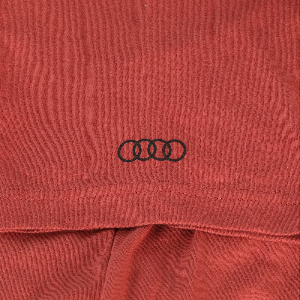 Audi Red Fox Wagon T-Shirt Large