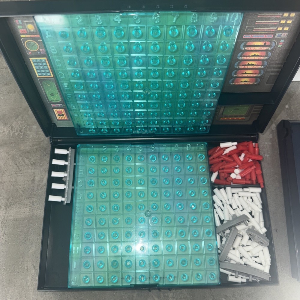 Battleship Board Game from 1990 No Instructions One Ship Missing