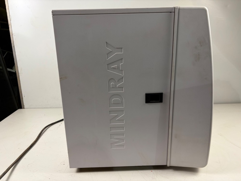 Mindray BC-3200 Hematology Analyzer CBC Blood Analyzer – Broken Screen / Working