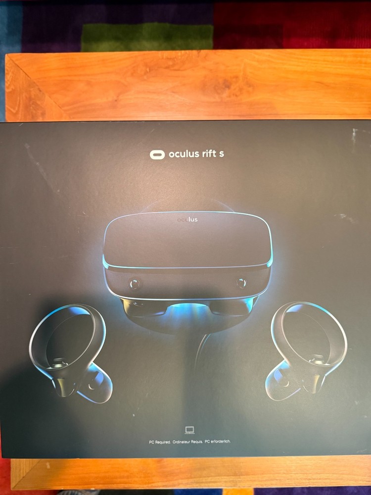 Oculus Rift S PC-Powered VR Gaming Headset Black, Full Set In Box