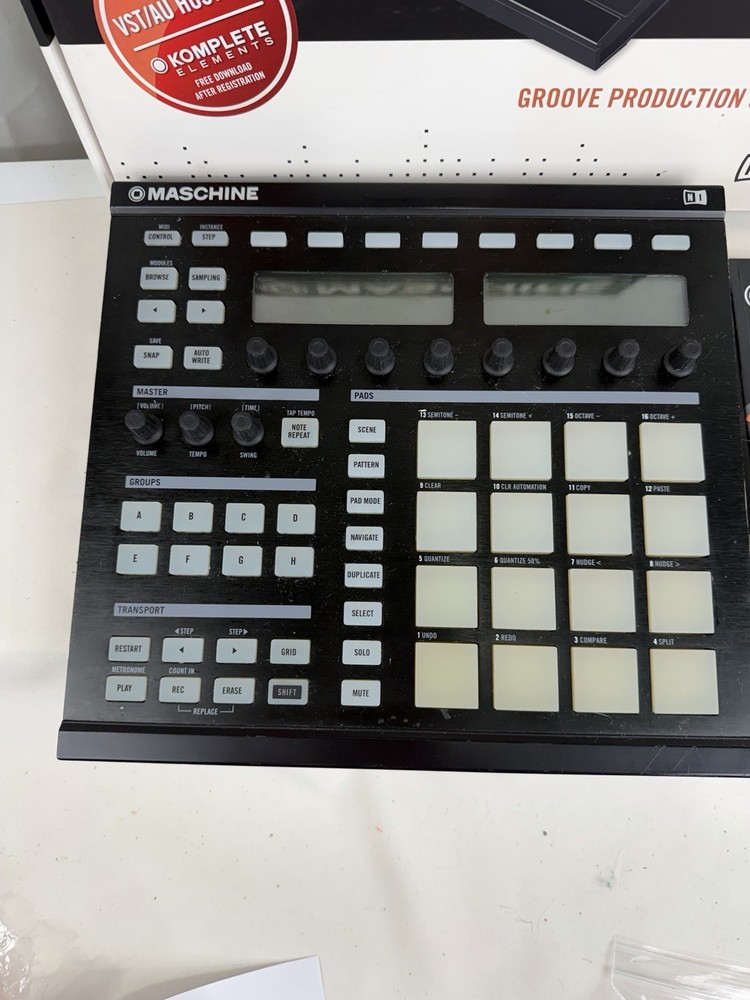 Maschine Groove Production Studio - with Box & book