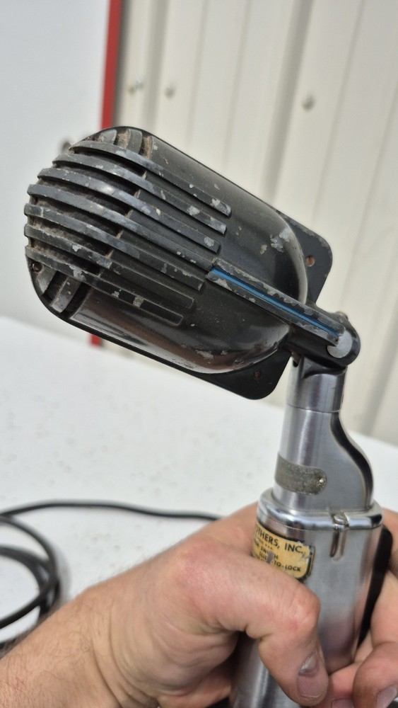 Untested Shure Bros. Model 708A Stratoliner Microphone