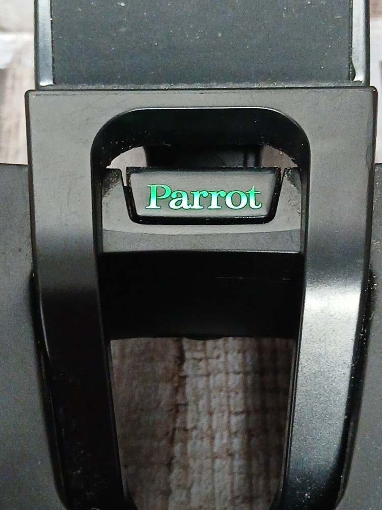 Parrot Flypad Controller for Mambo BeBop Swing Tello – Untested Powers On