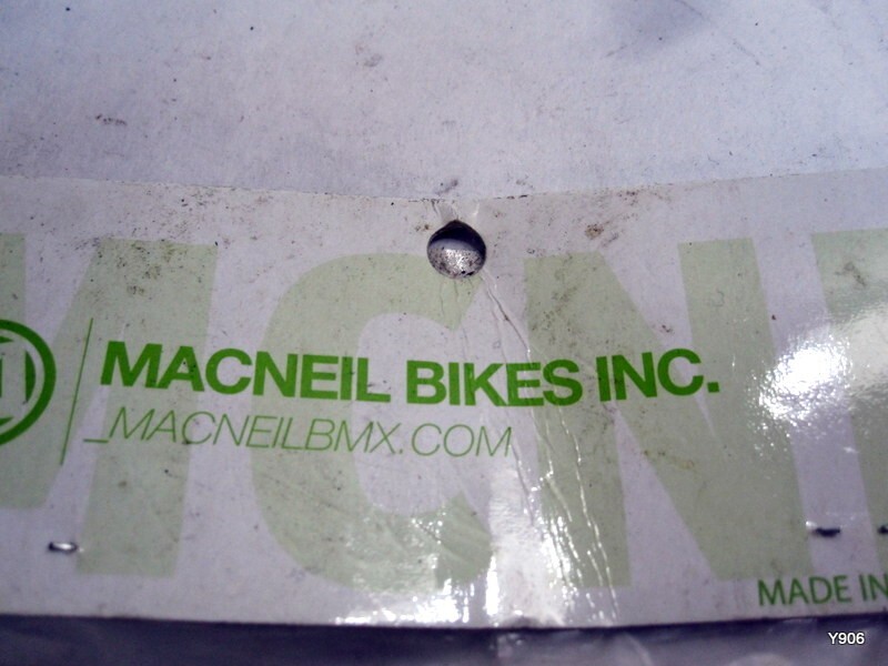 Macneil flush mount crank bolt kit Purple