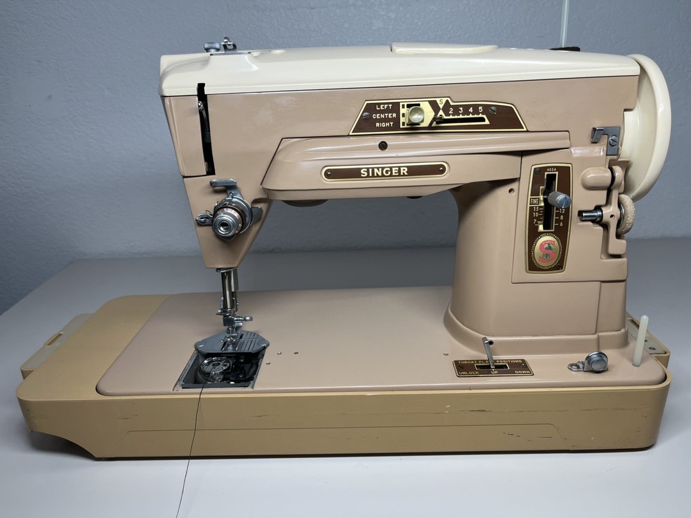 SINGER 403 A Sewing Machine