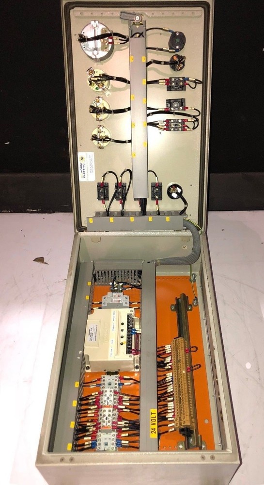 Deutz TD 226 B6 Generator , Generator Instrument Control Panel
