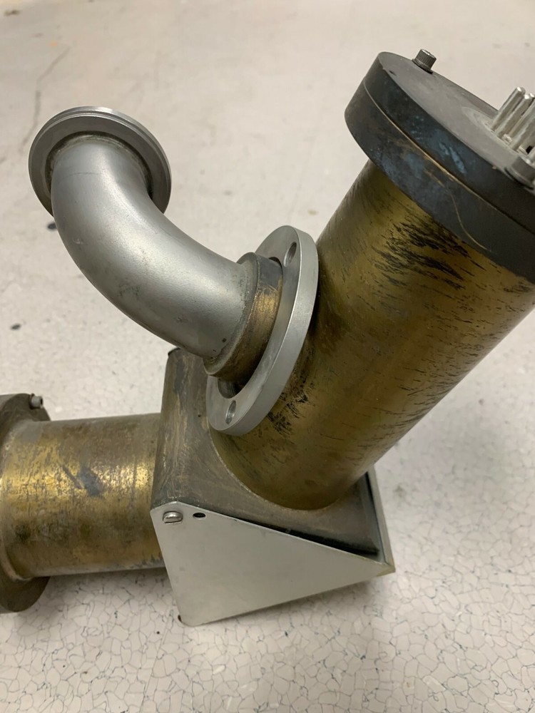 Vacuum Prism-Like Analyzer. Two vacuum gauges. Nice! Great shape! Steampunk tool