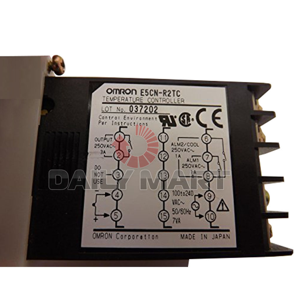 New Omron E5CN-R2TC Temperature Controller E5CNR2TC Digital, in Box