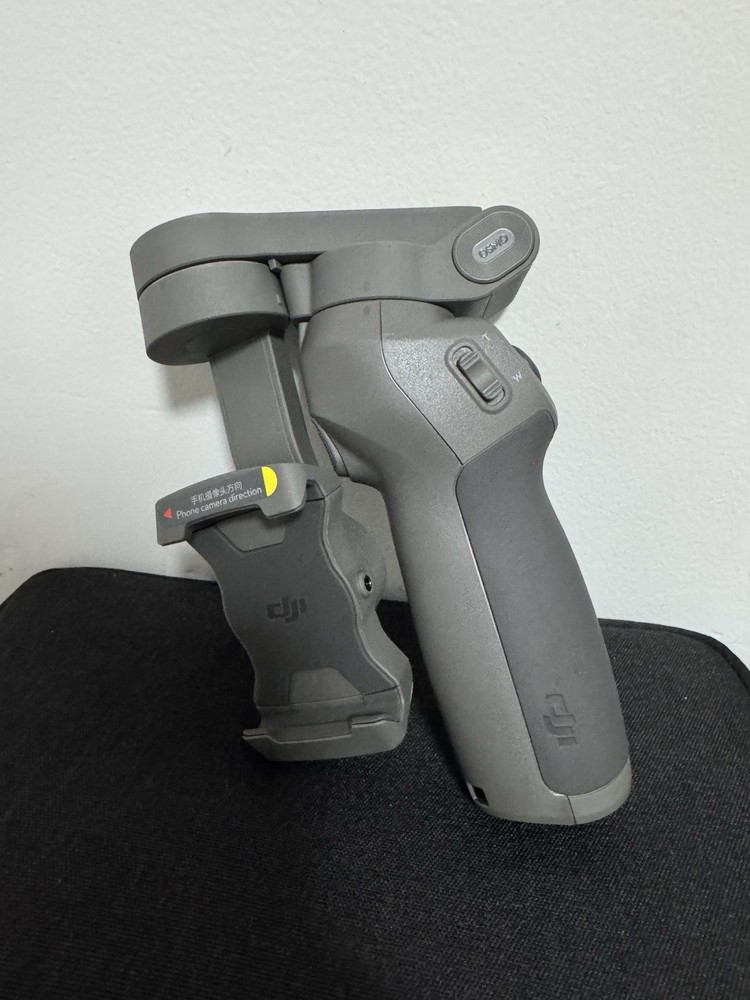 DJI Osmo Mobile 3 Combo - Gimbal Stabilizer - Opened Box