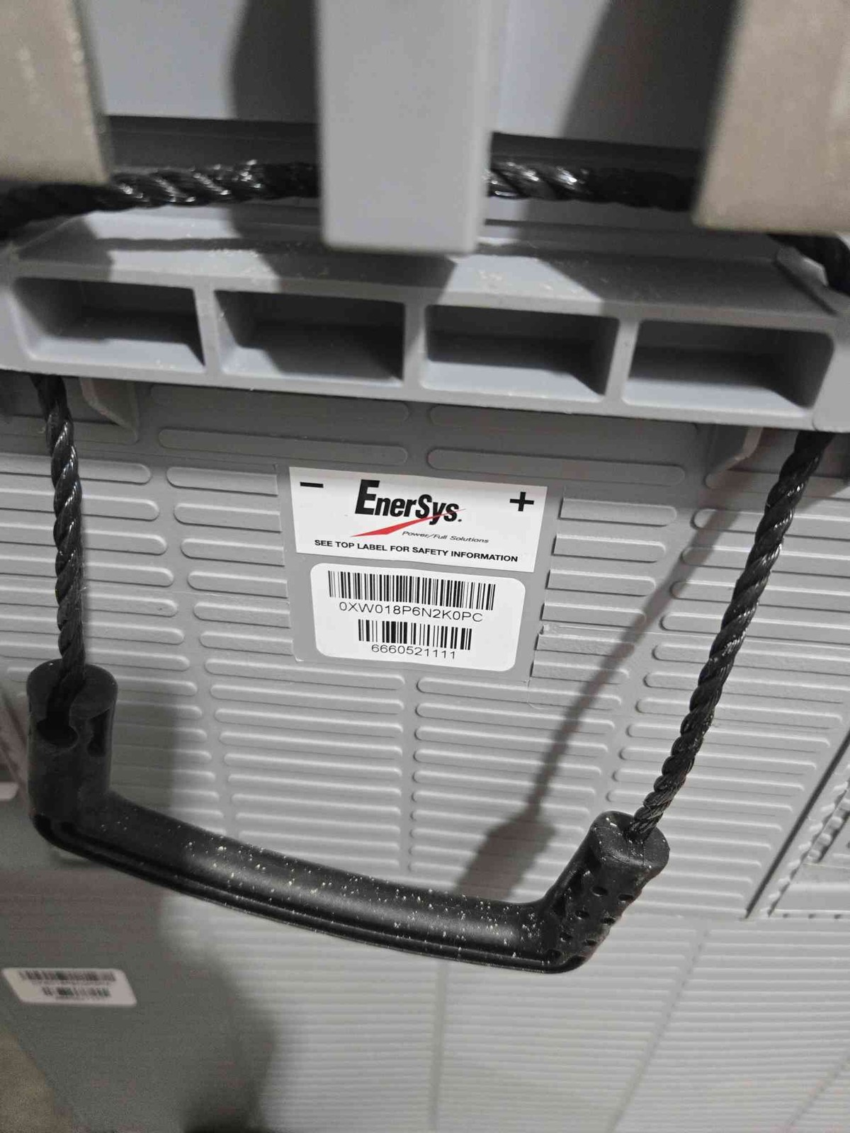 Data Safe HX 12HX680F-FR 12 Volt 680 W 2022 (SKU: 111918)